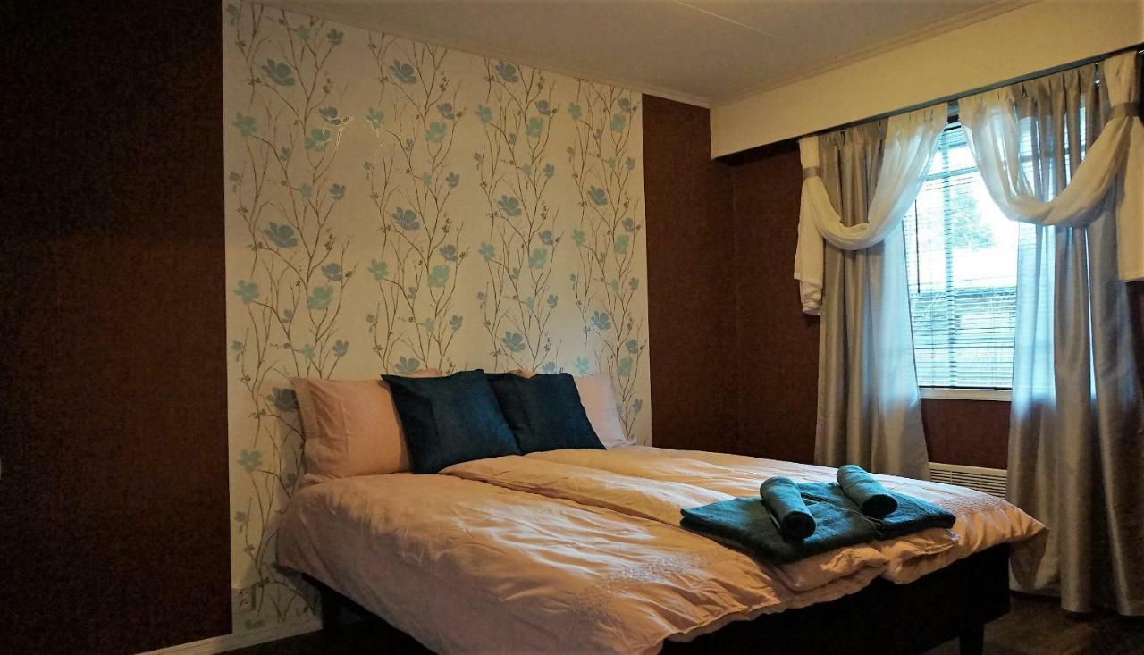 4 Bedrooms Near Center - Kranni Pori Exterior foto